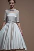 Halbe Ärmeln wadenlanges modisches schlichtes Brautkleid mit Knöpfen mit hohem Kragen - 3