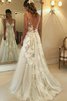 Zauberhaft Ärmelloses Romantisches Brautkleid mit Plissierungen aus Tüll - 1