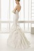 Halle rückenfreies stilvolles besonderes Brautkleid mit mehrschichtigen Rüsche mit Stickerei - 2