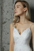 Halle Wunderbar Bezauberndes Luxus Brautkleid mit Schleife - 4