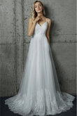 Halle Wunderbar Bezauberndes Luxus Brautkleid mit Schleife