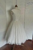 Robe de mariée simple vintage ligne a avec zip avec manche épeules enveloppants