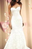 Sweep Zug Ehrenvoll Bodenlanges Brautkleid aus Spitze mit Natürlicher Taille