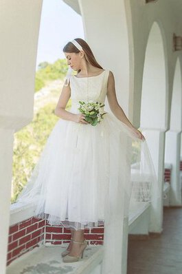 Bateau Perlenbesetztes Tüll plissiertes wadenlanges Brautkleid mit Reißverschluss