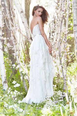 Spitze enganliegendes Ärmelloses Brautkleid mit Schleife mit mehrschichtigen Rüsche