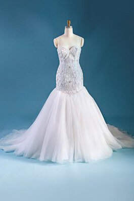 Sweep Zug Meerjungfrau Perlenbesetztes langes romantisches konservatives Brautkleid