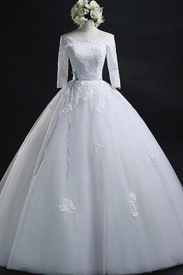 Plissiertes Tüll bodenlanges langes Brautkleid mit Applikation mit Schaufel Ausschnitt