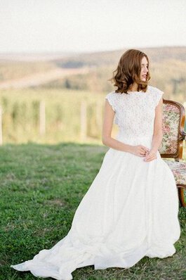 Juwel Ausschnitt A-Linie Sweep Zug schlichtes Brautkleid mit gekappten Ärmeln mit Bordüre