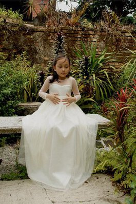 Robe de cortège enfant plissé avec chiffon de lotus avec manche longue ceinture