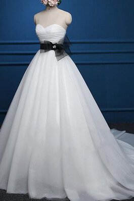 Herz-Ausschnitt A-Line Ärmellos Brautkleid mit Schleife aus Tüll