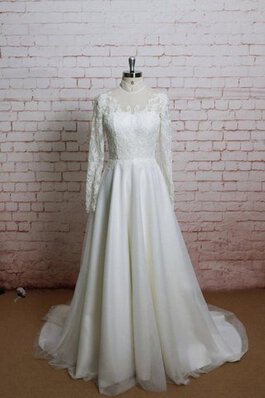 Klassisches Hoher Kragen rückenfreies Tüll Brautkleid mit langen Ärmeln mit Applikation
