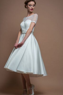 Schaufel-Ausschnitt Vintage A-Line schlichtes Brautkleid mit Gürtel aus Satin