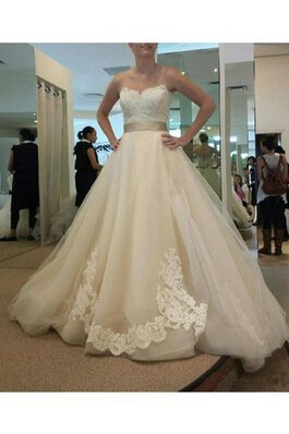 Ärmellos Reißverschluss klassisches stilvolles Brautkleid mit Bordüre mit Applike