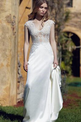 Etui V-Ausschnitt langes glamouröses Brautkleid mit Applike mit gekappten Ärmeln