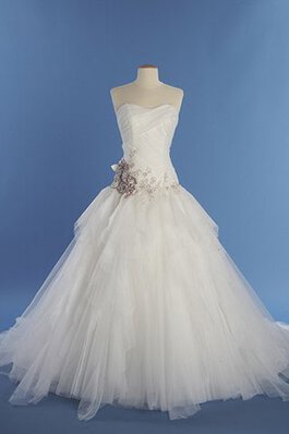 Exklusive formelles bodenlanges Brautkleid mit Falte Mieder mit kreuz