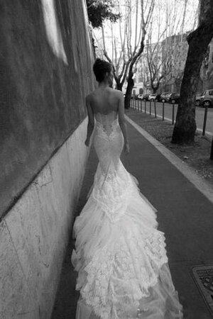 Rückenfreies Herz-Ausschnitt Kathedral Schleppe Ärmelloses modisches romantisches Brautkleid - Bild 2