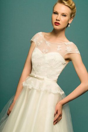Zeitloses Ärmelloses Schaufel-Ausschnitt Elegantes wadenlanges Brautkleid mit Applike - Bild 4