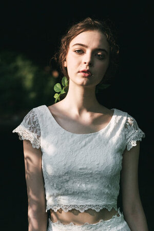 Exquisit A-Line Dehnbarer Satin Brautkleid mit Bordüre mit Kurzen Ärmeln - Bild 5