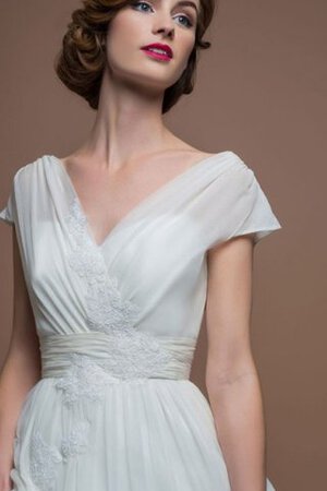 Strand plissiertes Vintage V-Ausschnitt bescheidenes Brautkleid mit gekappten Ärmeln - Bild 4