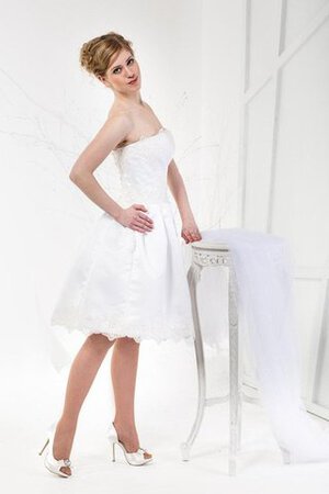 Normale Taille A-Line Herz-Ausschnitt knielanges Brautkleid mit Bordüre ohne Ärmeln - Bild 4