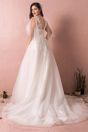 Verlockend Romantisches Brautkleid mit Applikation mit Rüschen - Bild 3