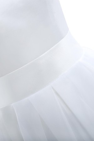 Natürliche Taile Etui Bateau Ausschnitt plissiertes romantisches Brautkleid ohne Ärmeln - Bild 3