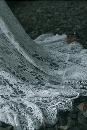 Exquisit A-Line Dehnbarer Satin Brautkleid mit Bordüre mit Kurzen Ärmeln - Bild 7