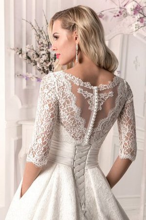 Halbe Ärmeln gekerbter Ausschnitt Spitze Elegantes Brautkleid mit Bordüre mit Knöpfen - Bild 5