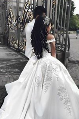 Tolle Halle Bodenlanges Extravagantes Brautkleid mit Gekappten Ärmeln - Bild 2