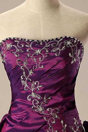 Satin gesticktes plissiertes Perlenbesetztes Quinceanera Kleid aus Organza mit Bordüre - Bild 2