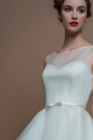 Durchsichtige Rücken Outdoor Ärmellos wadenlanges mini Brautkleid mit Knöpfen - Bild 4