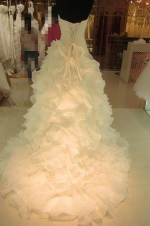 Ärmelloses Gericht Schleppe Prächtiges Brautkleid mit Natürlicher Taille mit Rüschen - Bild 2