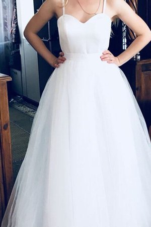 Herrlich Prinzessin Einfaches Konservatives Brautkleid ohne Ärmeln - Bild 1
