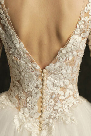 Halle Junoesque Sittsames Extravagantes Brautkleid mit Bordüre - Bild 5