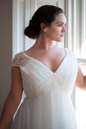 Chiffon gerüschtes legeres stilvolles schlichtes Brautkleid mit gekappten Ärmeln - Bild 3