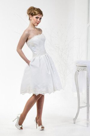 Normale Taille A-Line Herz-Ausschnitt knielanges Brautkleid mit Bordüre ohne Ärmeln - Bild 1