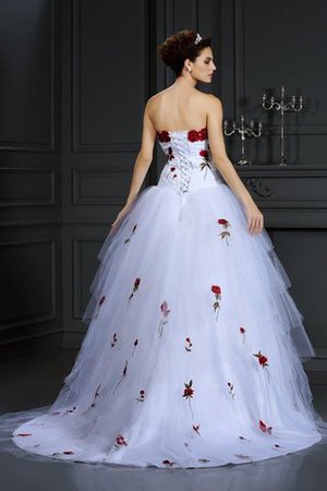 Trägerloser Ausschnitt Satin Normale Taille Anständiges Brautkleid mit Blume - Bild 2
