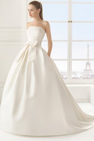 Halle Taft luxus bodenlanges Brautkleid mit Gürtel ohne Träger - Bild 1