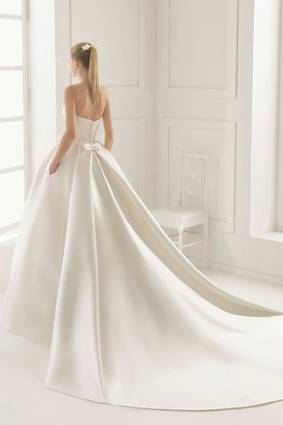 Halle Taft luxus bodenlanges Brautkleid mit Gürtel ohne Träger - Bild 2