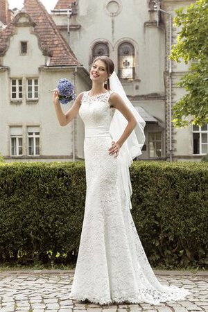 Spitze Ärmellos gerüschtes extravagantes Brautkleid mit Schleife mit Gürtel - Bild 1