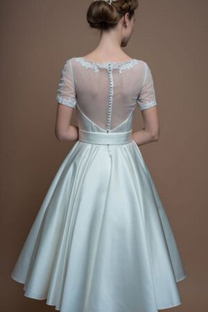Schaufel-Ausschnitt Vintage A-Line schlichtes Brautkleid mit Gürtel aus Satin - Bild 2