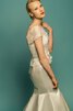 Robe de mariée vintage naturel avec manche courte de sirène appliques - 4