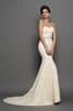 Abito da Sposa in Raso Stravagante Lungo Cuore Senza Maniche - 1