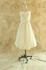 Perlenbesetztes A-Line gerüschtes wadenlanges Brautkleid aus Spitze mit kreuz - 1