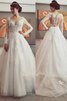 Duchesse-Linie V-Ausschnitt Langärmeliges Bescheidenes Brautkleid mit Gericht Schleppe - 1