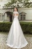 Robe de mariée simple luxueux avec manche courte col en reine appliques - 3