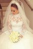 Abito da sposa a chiesa lunghi delicato lupetto a terra in pizzo - 1