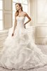 Robe de mariée longue ligne a en organza en dentelle avec sans manches - 1