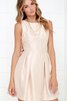 Ärmelloses mini Abschlusskleid mit Schmetterlingsknoten - 3