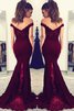 Schulterfrei Wunderbar Reißverschluss Abendkleid mit Bordüre aus Satin - 2